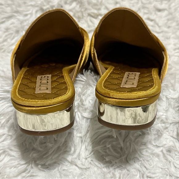 Chico's Kyla Mules Marigold Gold Wrap Silk Fabric Mob Wife Lux Sz.8.5 Classic - Picture 6 of 14